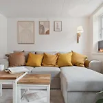 Pet Friendly In With Kitchen Vakantiehuis Rønne