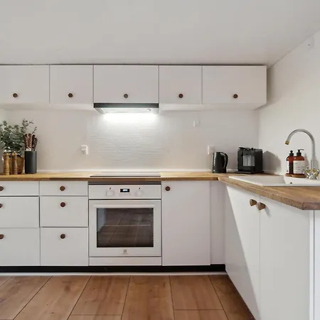 Pet Friendly In With Kitchen * 伦讷