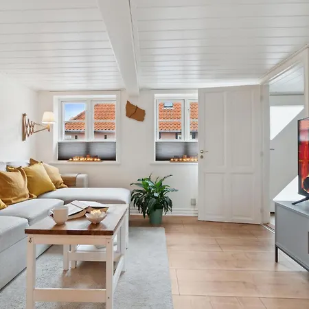 Vakantiehuis Pet Friendly In With Kitchen *