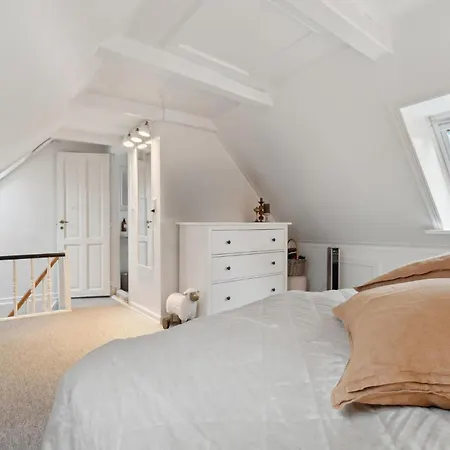 Pet Friendly In With Kitchen Vakantiehuis